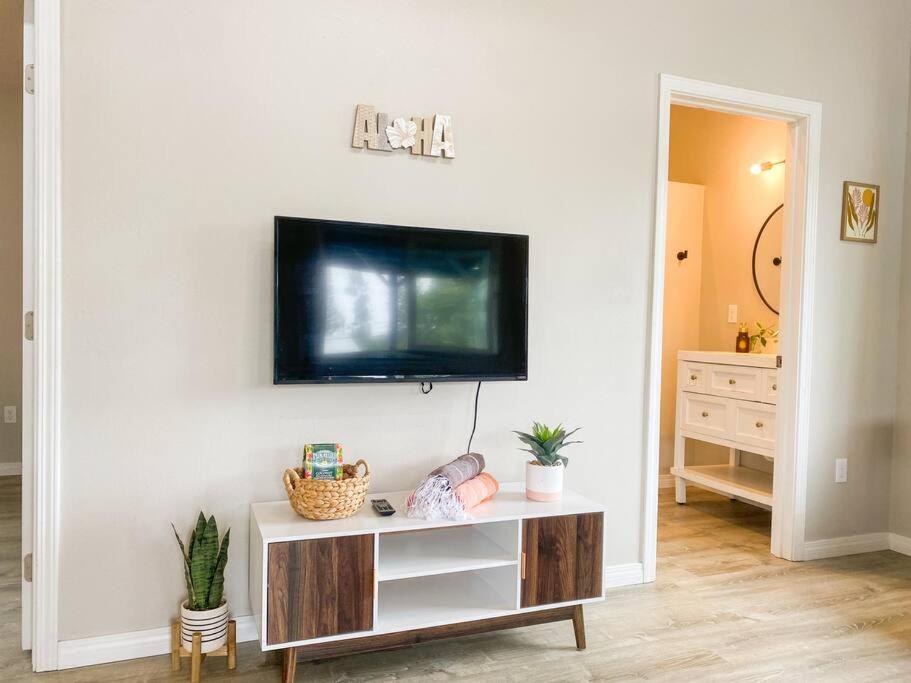 شقة Hibiscus Hale, Full Kitchen, King Bed, Parking Keaau المظهر الخارجي الصورة